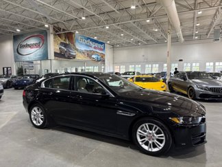Used 2018 Jaguar XE Premium image 1