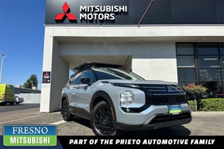 New 2025 Mitsubishi Outlander AWD image 1