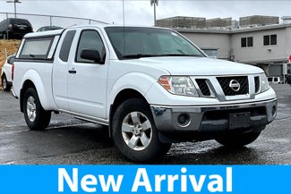 Used 2011 Nissan Frontier SV image 1