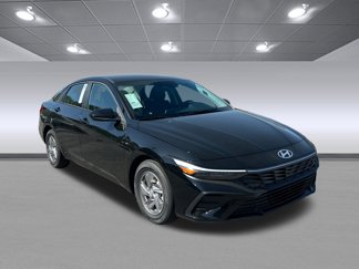 New 2025 Hyundai Elantra SE image 1