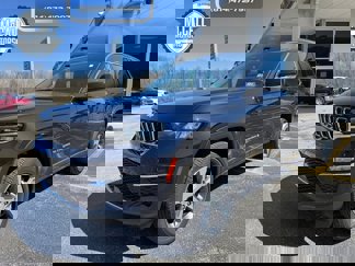 Used 2024 Jeep Grand Cherokee Limited image 1