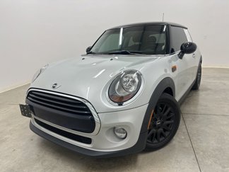 Used 2018 MINI Cooper 2-Door Hardtop image 1