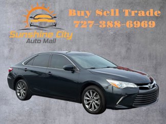 Used 2015 Toyota Camry XLE image 1