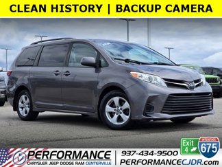 Used 2020 Toyota Sienna LE image 1