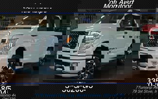 Used 2018 Nissan Titan PRO-4X image 1