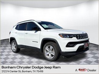 Used 2022 Jeep Compass Latitude image 1