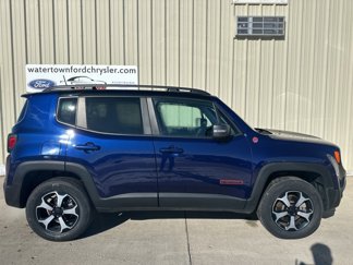 Used 2021 Jeep Renegade Trailhawk image 1