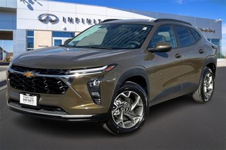 Used 2024 Chevrolet Trax LT image 1