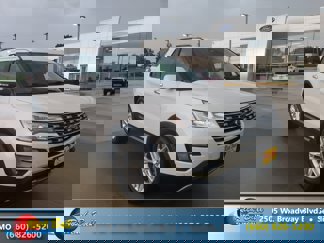 Used 2017 Ford Explorer Limited image 1