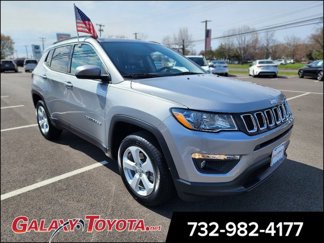 Used 2021 Jeep Compass Latitude image 1