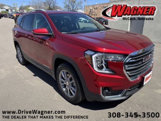 Used 2024 GMC Terrain SLT w/ Infotainment Package II image 1