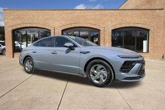 New 2025 Hyundai Sonata SE image 1