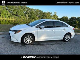Used 2022 Toyota Corolla LE image 1