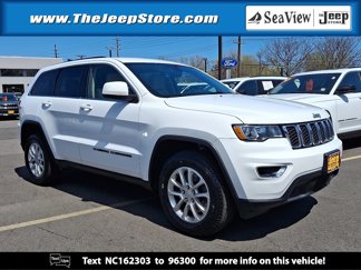 Certified 2022 Jeep Grand Cherokee Laredo E image 1