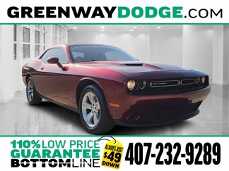 Used 2018 Dodge Challenger SXT image 1