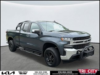 Used 2020 Chevrolet Silverado 1500 LT w/ Trailering Package image 1