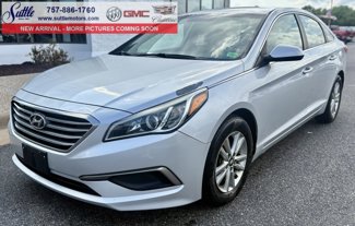 Used 2017 Hyundai Sonata SE image 1