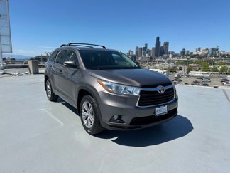Used 2015 Toyota Highlander XLE image 1