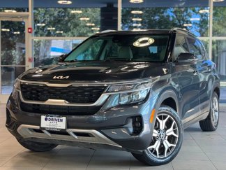 Used 2022 Kia Seltos EX image 1