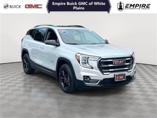 Used 2022 GMC Terrain AT4 image 1