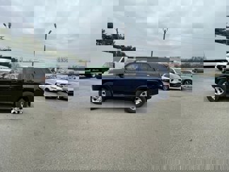 Used 2018 Toyota 4Runner SR5 Premium image 1