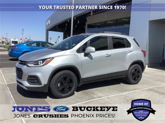 Used 2022 Chevrolet Trax LT w/ LT Convenience Package image 1
