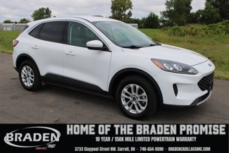 Used 2021 Ford Escape SE image 1