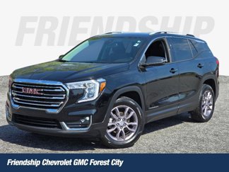 Used 2023 GMC Terrain SLT image 1