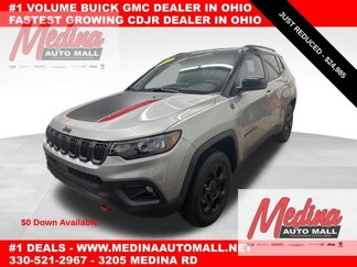 Used 2023 Jeep Compass Trailhawk w/ Trailhawk Convenience Group image 1