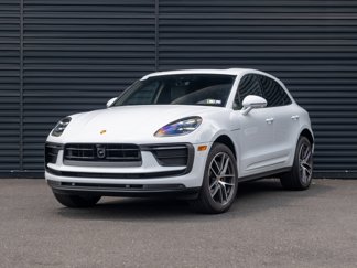 Certified 2025 Porsche Macan image 1