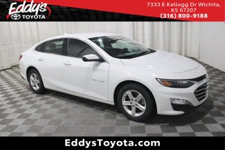 Used 2023 Chevrolet Malibu LT image 1