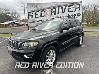 Used 2021 Jeep Grand Cherokee Laredo image 1