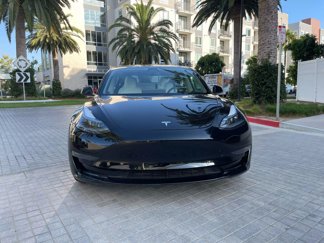 Used 2022 Tesla Model 3 Standard Range image 1