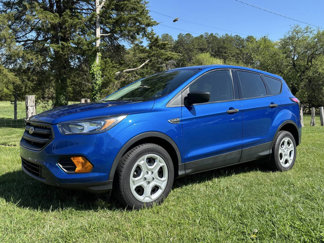Used 2018 Ford Escape S image 1