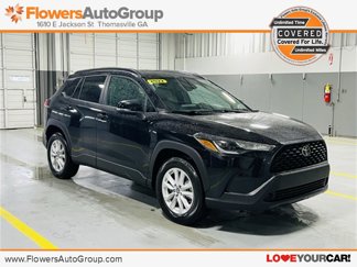 Used 2022 Toyota Corolla Cross LE image 1