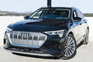 Used 2019 Audi e-tron Prestige w/ Prestige Package image 1