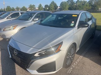 Used 2024 Nissan Altima 2.5 SV image 1