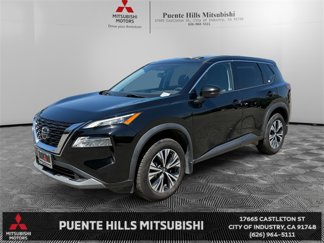 Used 2021 Nissan Rogue SV image 1