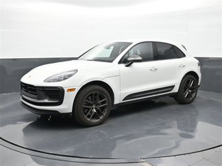 Certified 2023 Porsche Macan Turbo image 1