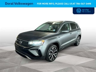 Certified 2022 Volkswagen Taos SE image 1