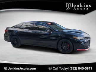 Used 2019 Toyota Avalon XLE video 1