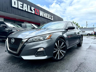 Used 2020 Nissan Altima 2.5 SR image 1