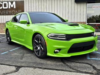Used 2017 Dodge Charger R/T image 1