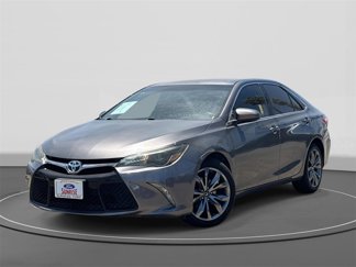 Used 2015 Toyota Camry SE image 1