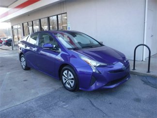 Used 2016 Toyota Prius image 1