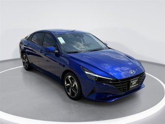 Used 2023 Hyundai Elantra SEL w/ Convenience Package image 1