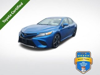 Used 2020 Toyota Camry XSE image 1