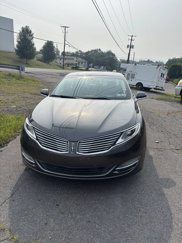 Used 2016 Lincoln MKZ image 1
