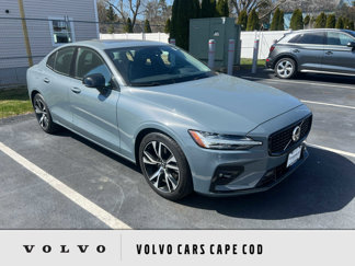 Used 2024 Volvo S60 B5 Core image 1