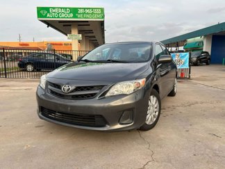 Used 2011 Toyota Corolla LE image 1